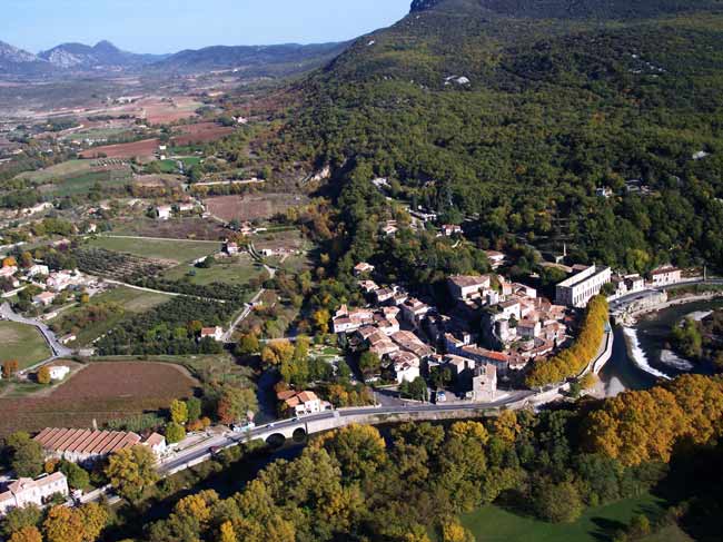03-11-04-laroque.jpg