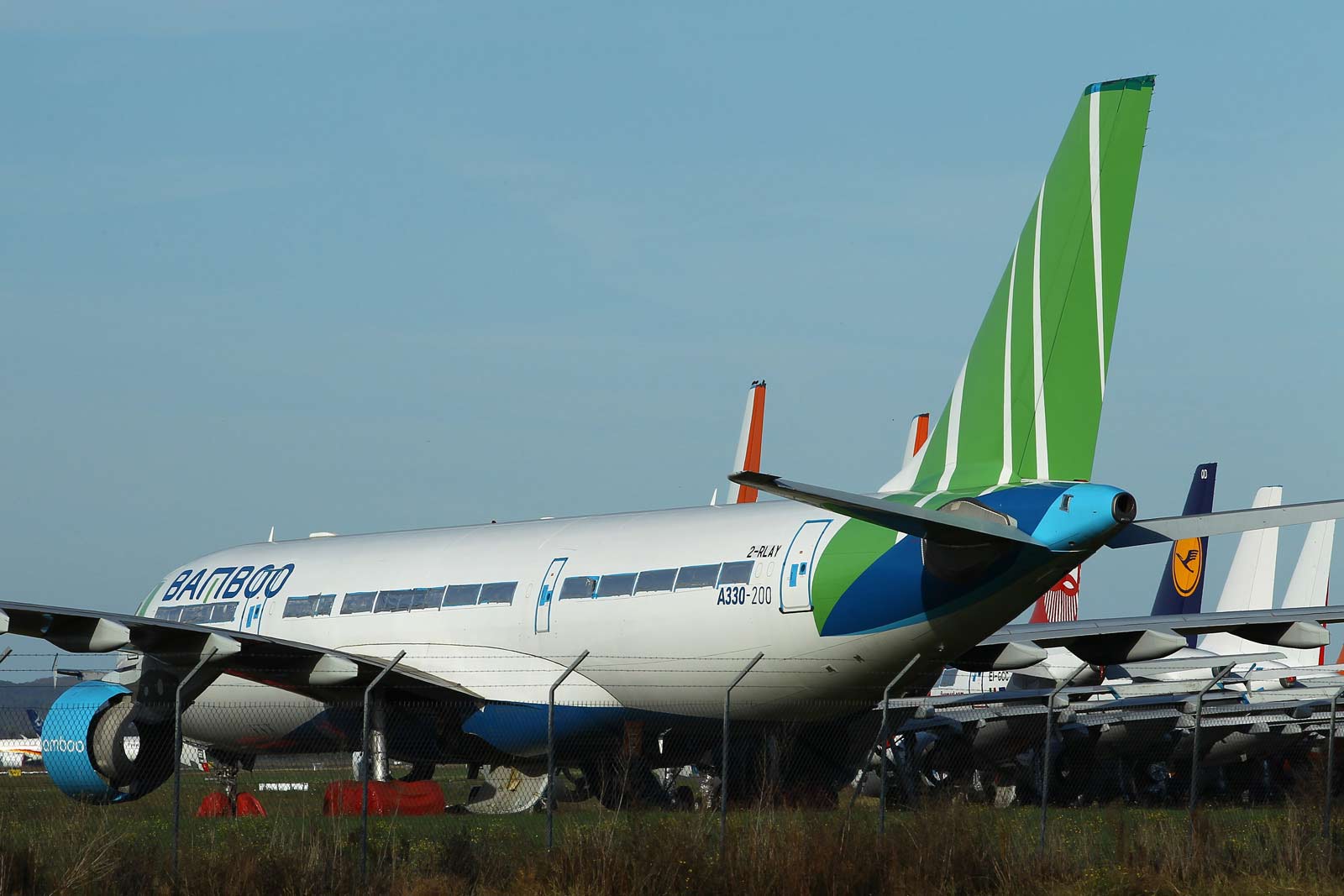 221102-tarmac-ad-005.jpg