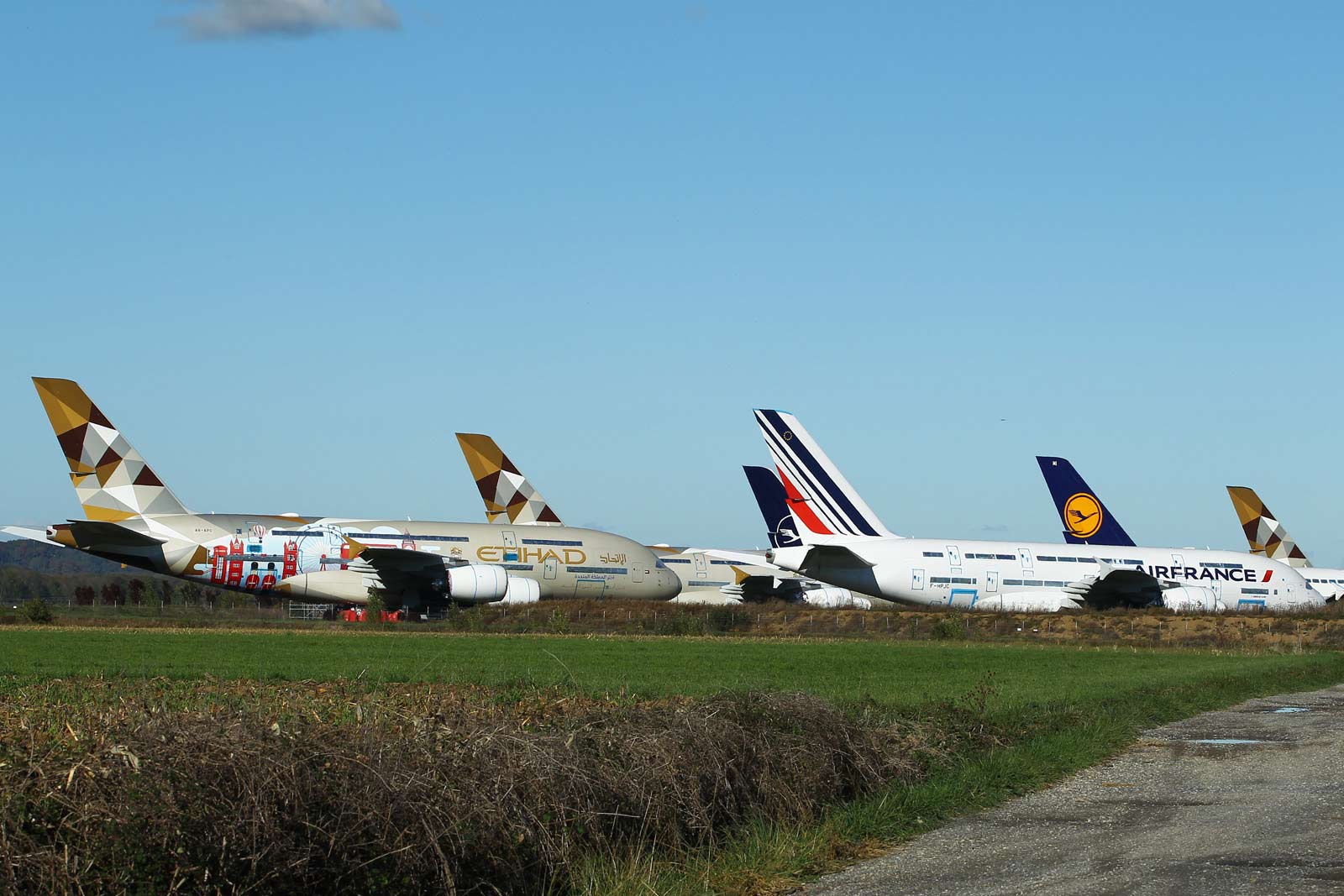 221102-tarmac-ad-012.jpg